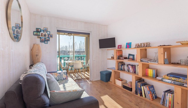 "Les mille et une voiles" – 1-bedroom apartment with marina view