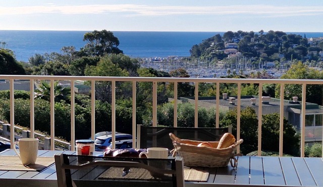 Les Mimosas by Interhome