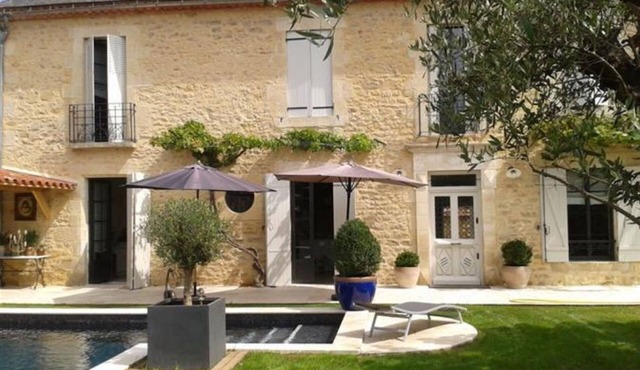 Les Oliviers de Saint-Julien - with swimming pool