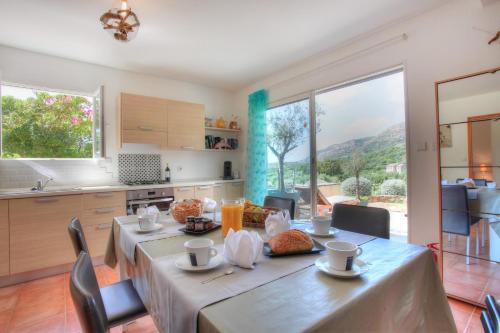 Les Oliviers CENTURI-PORT