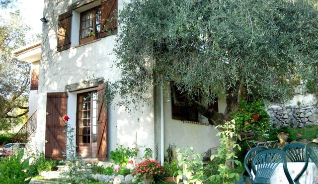 Les Oliviers de Chateauneuf