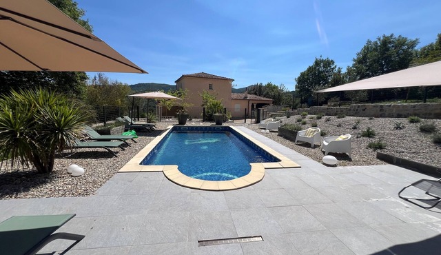 Les Oliviers - Villa climatisée avec piscine