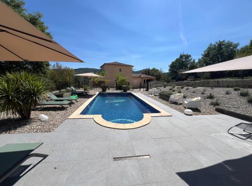 Les Oliviers - Villa climatisée avec piscine