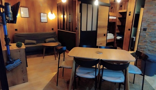 Les Orres 1800 apartment with indoor pool