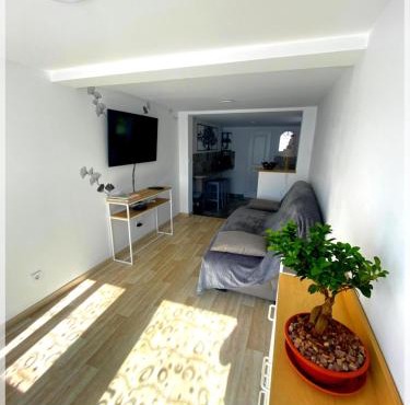 Les Papillons Studio La Foulnerie avec cour autonome 61270 Rai proche 61300 l'Aigle -Sanateflo-