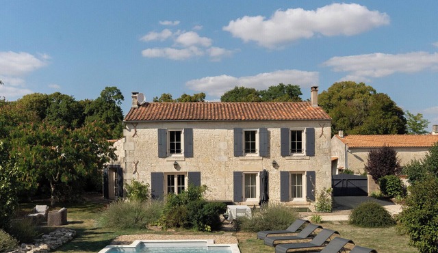 "Les Perrines" In the Heart of Aunis