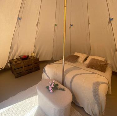 Les Pichies, Le Tipi d'Adri, Logement insolite