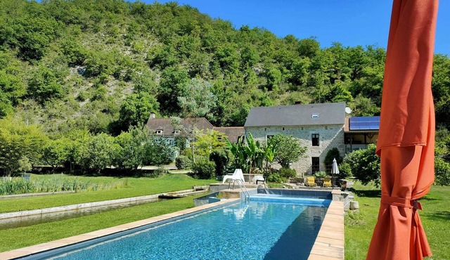 Les Pieds dans l'eau, Gîte La Source