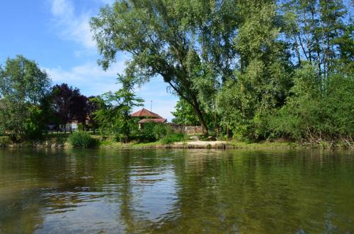 Les pieds dans L'aube