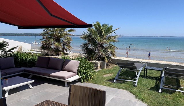 *LES PIEDS DANS L'EAU* Last availability FEBRUARY HOLIDAYS-Book fast