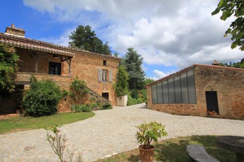 Les Pierres du Peyrot