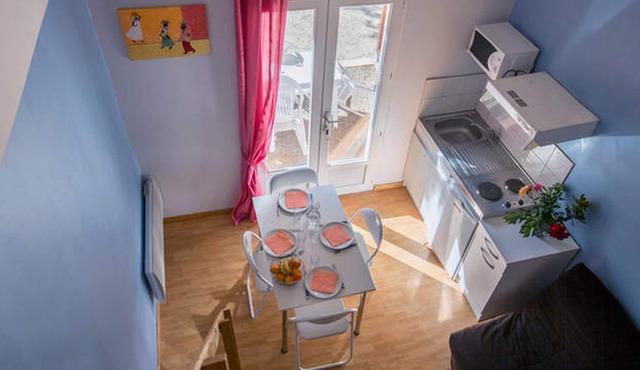 Les Pins 4 pers. In St Cyprien between village and beach on the Coteradieuse Wif site