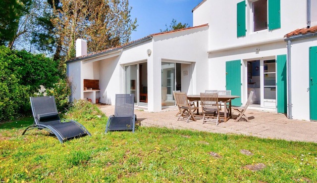 Les Portes en Ré, house with garden for 7
