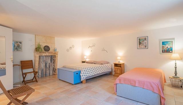 Les Primevères Guest Room – Welcome and Comfort in Saint-Romain-de-Benet