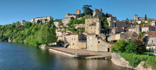 LES REFUGES DU LOT Kouki's Lodge