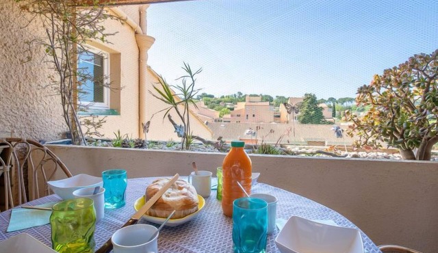 Les Roches Bleues by Interhome