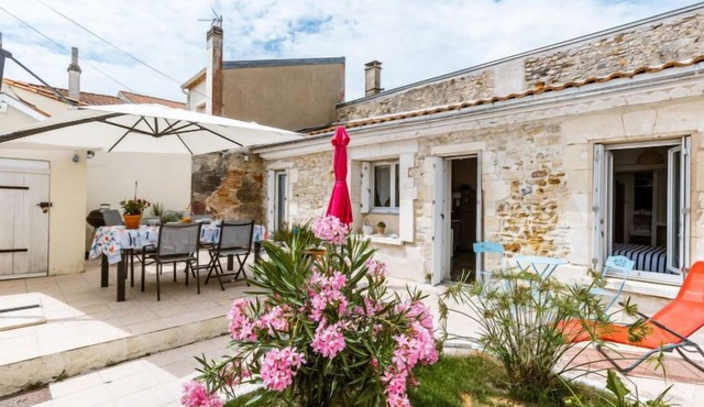 Les Rosiers by Interhome