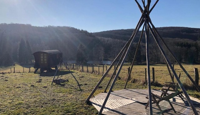 Les roulottes de cirque Les Settons