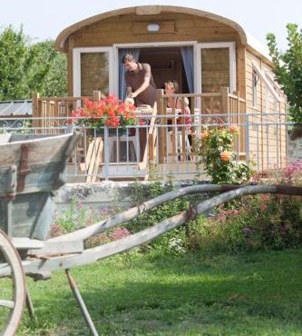 Les Roulottes de Cuzay