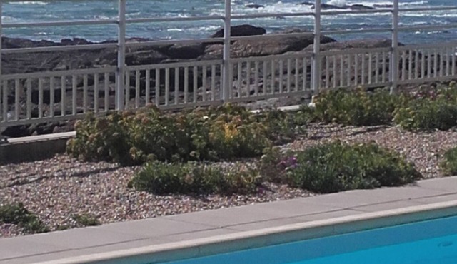 Les Sables d'Olonne. Apart. 4 pers. beachfront with pool