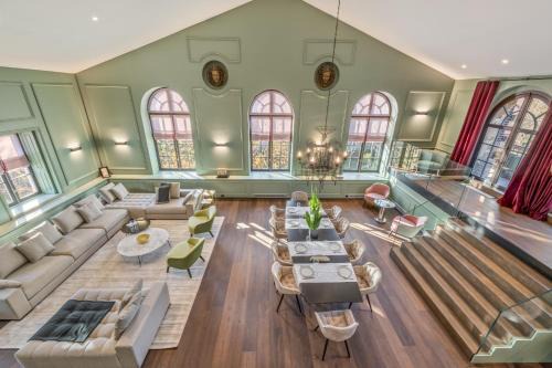 Les Suites de l'Ile Barbe