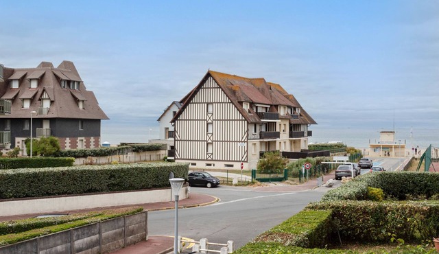 Les Terrasses de Tourgeville by Interhome