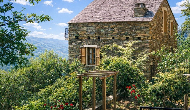 Les Terrasses de Carognu | Village house