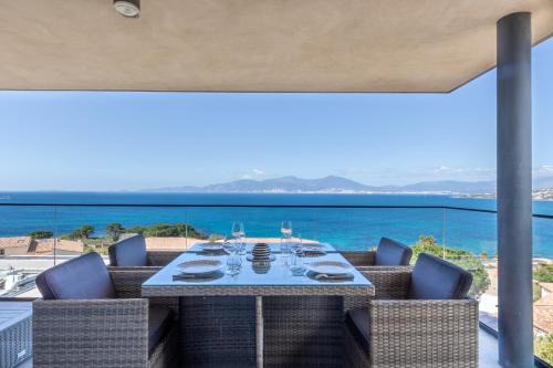 Les Terrasses de l'Isolella - Vue mer et montagne