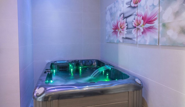 Les Terrasses de Valfleury - Apartment with jacuzzi