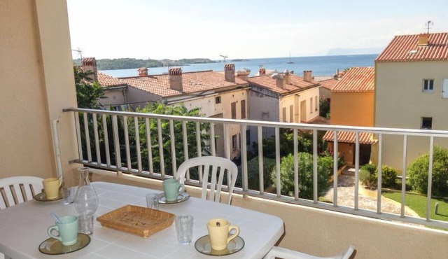 Les Trinquetttes by Interhome