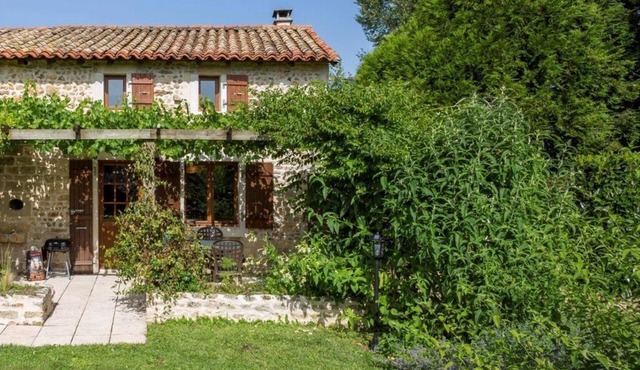Les Vignes - Gites de Chaignepain (Sleeps 4)