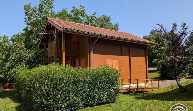 Les Volets Oranges - SAINT-CLEMENT-DE-VERS