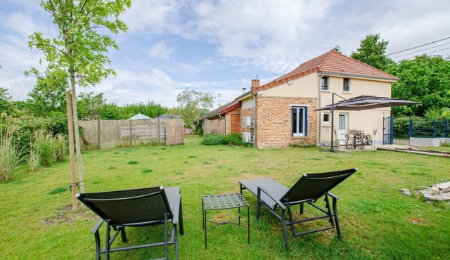 Les Volets Bleus - BREVONNES