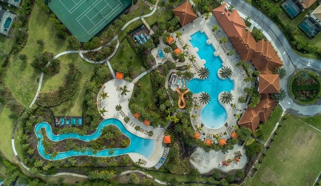 Leslies Retreat At Solterra Resort 6 Bedroom Home