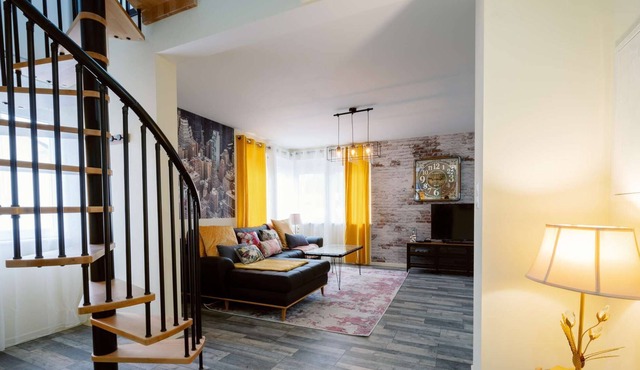 Leslodgespa, La Newyorkaise, parking and more...