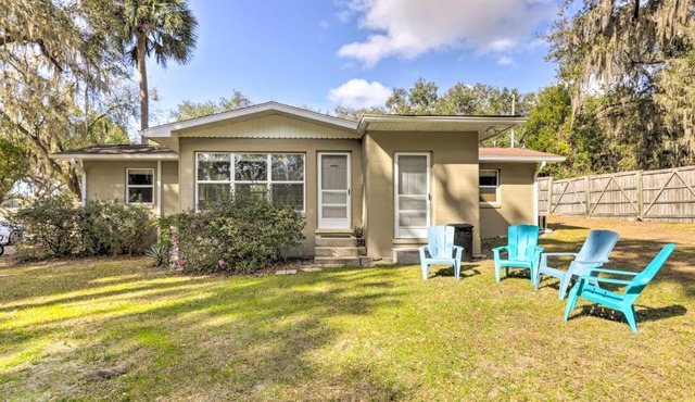 Less Than 1 Mi to Lake Weir Quiet Summerfield Getaway