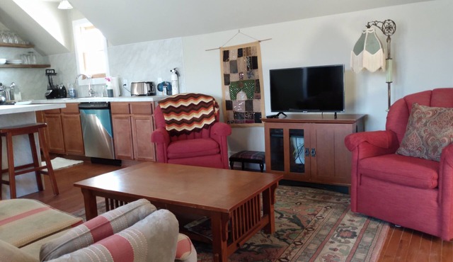 LESS THAN 1 MILE OFF FREEWAY