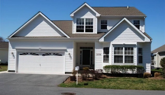 Less than 2 miles to the beach and boardwalk!