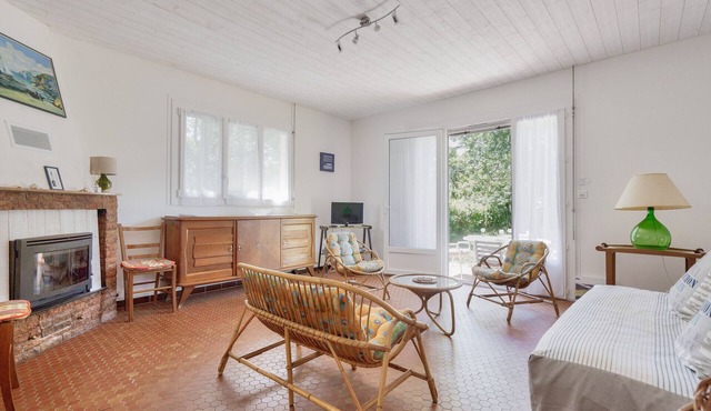 Less than 2km from the beach, house for 6