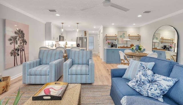 Less than a Mile to the Beach! Community Pool.