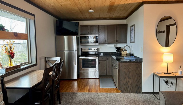 Lester River Gooseberry Trailside 4-Plex Suites | Lake View | Trail Access