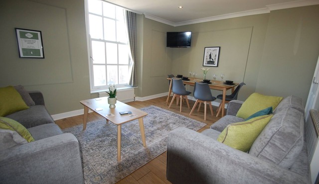 Lestrade 2 Bed Apartment Duplex