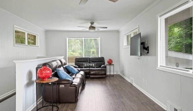 Let the Good Times Roll/Spacious Retreat 4BE 3BA