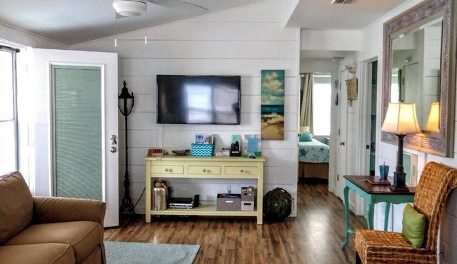 Lets Walk to the Beach.Beachside Cottg Butler Bch, 2bdrm,1bth,fncd yard Pets