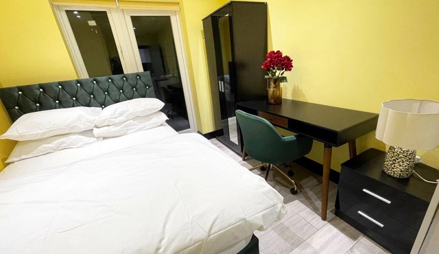 Letzi private en-suite, North Harrow.