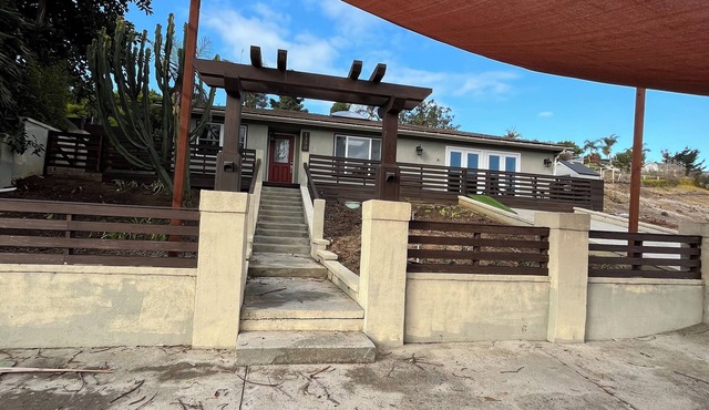 LEUCADIA 4BR-COASTAL-HOME
