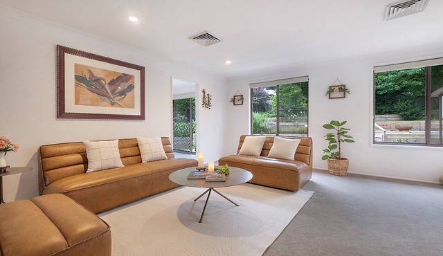 Leura Mists: easy, modern Blue Mountains comfort