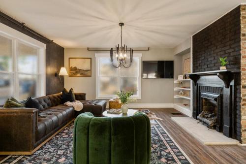Leveille Luxury 3 King Bedrooms Bourbon Trail