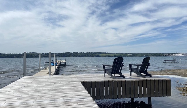 Level Lakefront less than 2 miles to the village of Skaneateles