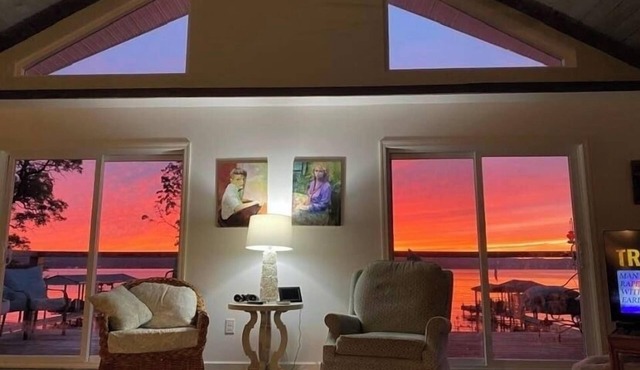 Level Seneca Lakefront Villa with Gorgeous Sunsets 3,510 sq. ft.